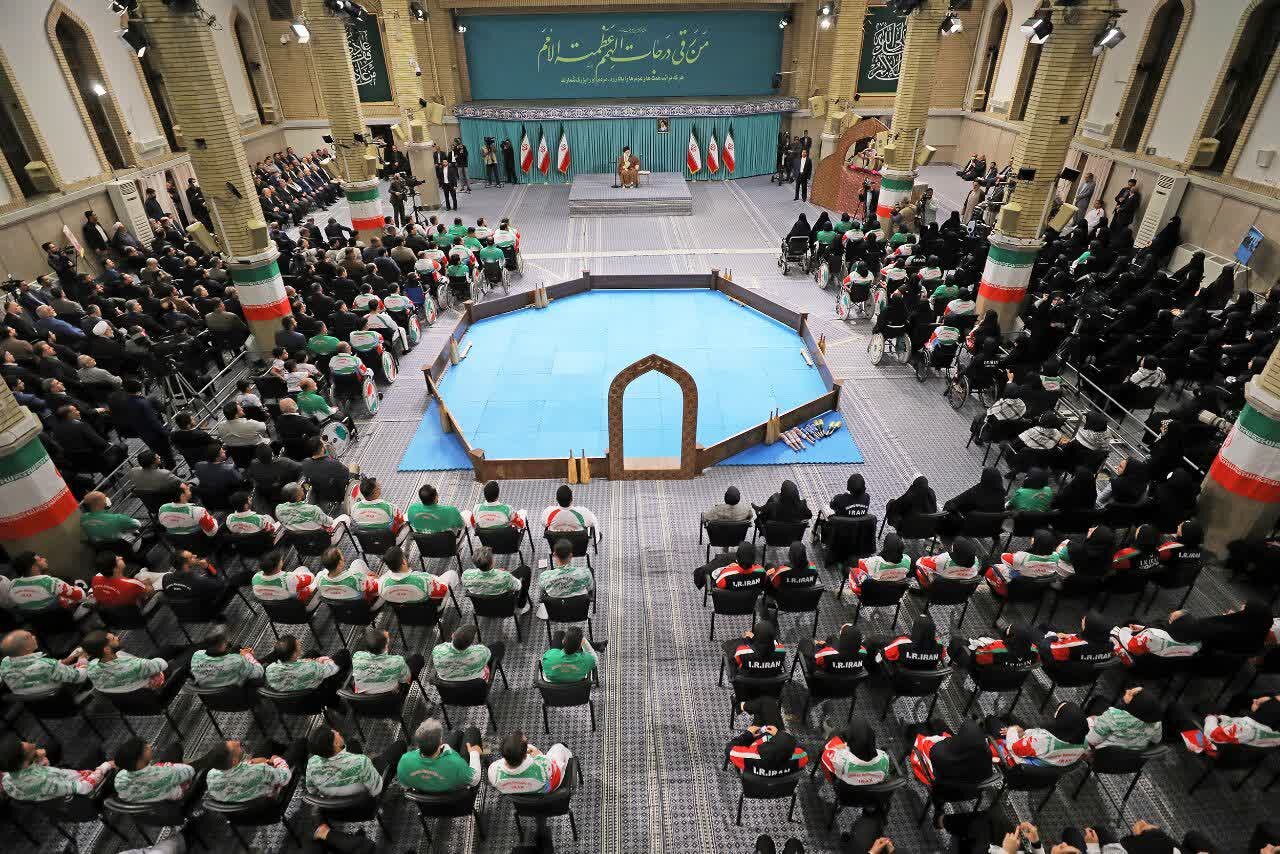 ایران قوی باید ورزش قوی داشته باشد ایران قوی باید ورزش قوی داشته باشد