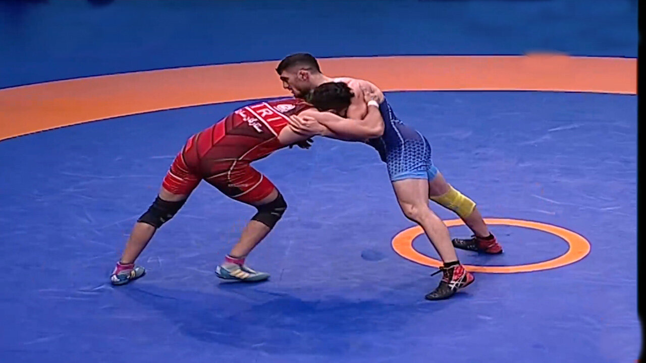 جنگ روسها در هفتم تیر| قهرمان کشتی آزاد المپیک عازم ایران شد جنگ روسها در هفتم تیر| قهرمان کشتی آزاد المپیک عازم ایران شد