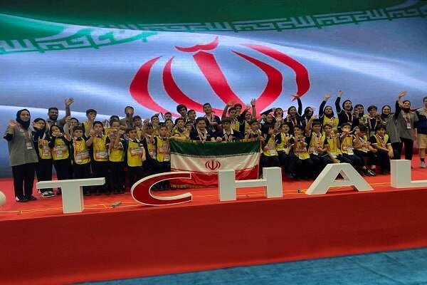 تیم رباتیک دانش آموزی ایران عازم مسابقات آسیایی شدند