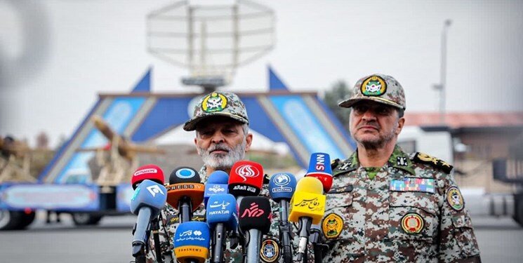 الحاق پهپادهای کرار مجهز به موشک مجید موجب ارتقای توان رزم پدافند هوایی ارتش میشود الحاق پهپادهای کرار مجهز به موشک مجید موجب ارتقای توان رزم پدافند هوایی ارتش میشود