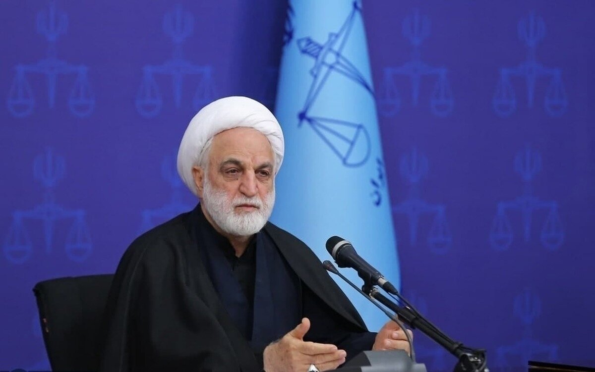 رسیدگی‌ها، صدور و اجرای احکام باید به موقع باشد