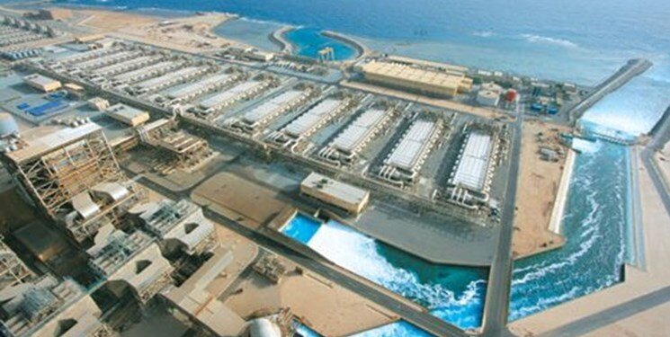 بزرگترین آب شیرین کن خاورمیانه در منطقه سیستان نصب میشود بزرگترین آب شیرین کن خاورمیانه در منطقه سیستان نصب میشود