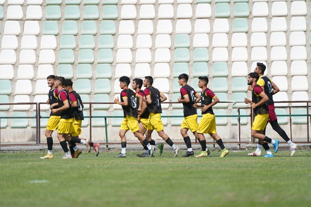بازیکنان بالای ۲۸ سال دعوت نشده به تیم ملی، آماده خدمت شوند   بازیکنان بالای ۲۸ سال دعوت نشده به تیم ملی، آماده خدمت شوند