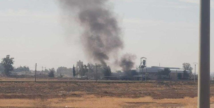 شلیک ۳۰ راکت به پایگاه آمریکا در شرق سوریه شلیک ۳۰ راکت به پایگاه آمریکا در شرق سوریه