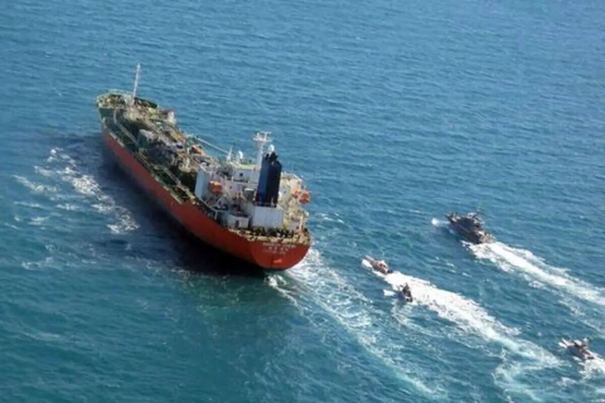 حمله یمن به یک کشتی در دریای سرخ | انگلیس تایید کرد