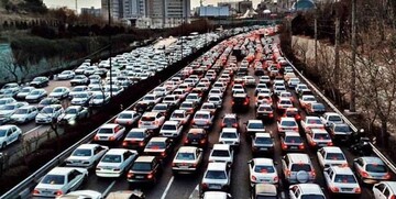 ترافیک کیلومتری نمایشگاه سئول و سرگردانی ۲۳ ساله مردم