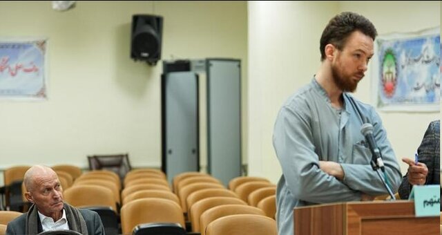 چهارمین جلسه دادگاه رسیدگی به اتهامات یوهان فلودروس برگزار شد چهارمین جلسه دادگاه رسیدگی به اتهامات یوهان فلودروس برگزار شد