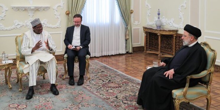 آمریکا و برخی دولتهای غربی منشا اصلی ترور هستند آمریکا و برخی دولتهای غربی منشا اصلی ترور هستند