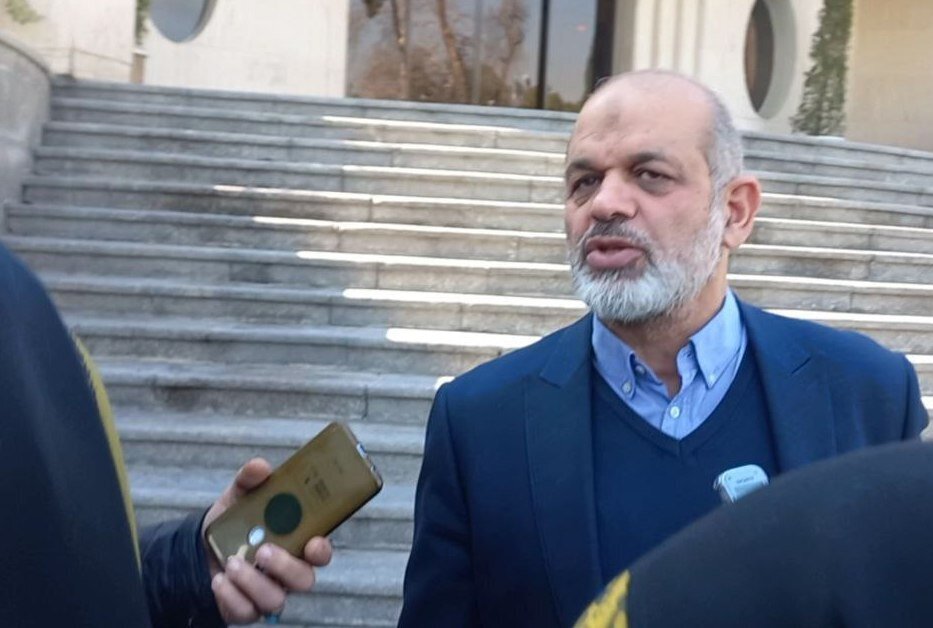 محدودیتی در فروش نان نداریم محدودیتی در فروش نان نداریم