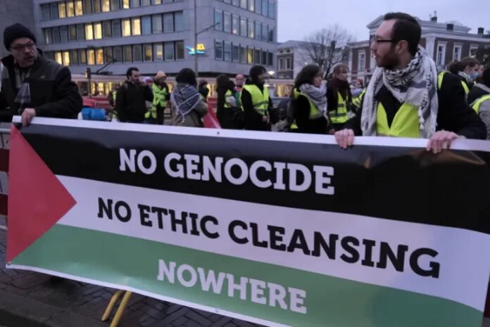 اعتصاب غذای کارمندان دولت آمریکا در اعتراض به سیاستهای بایدن در غزه اعتصاب غذای کارمندان دولت آمریکا در اعتراض به سیاستهای بایدن در غزه