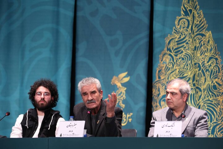 شاعرانهبازی نحیف برای شهدا