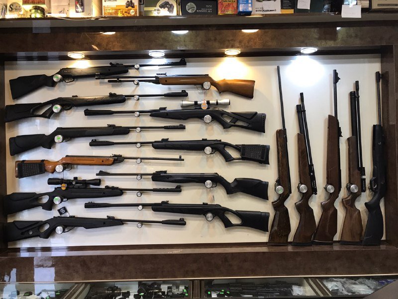 تفنگ را ببر، جواز بعداً تفنگ را ببر، جواز بعداً