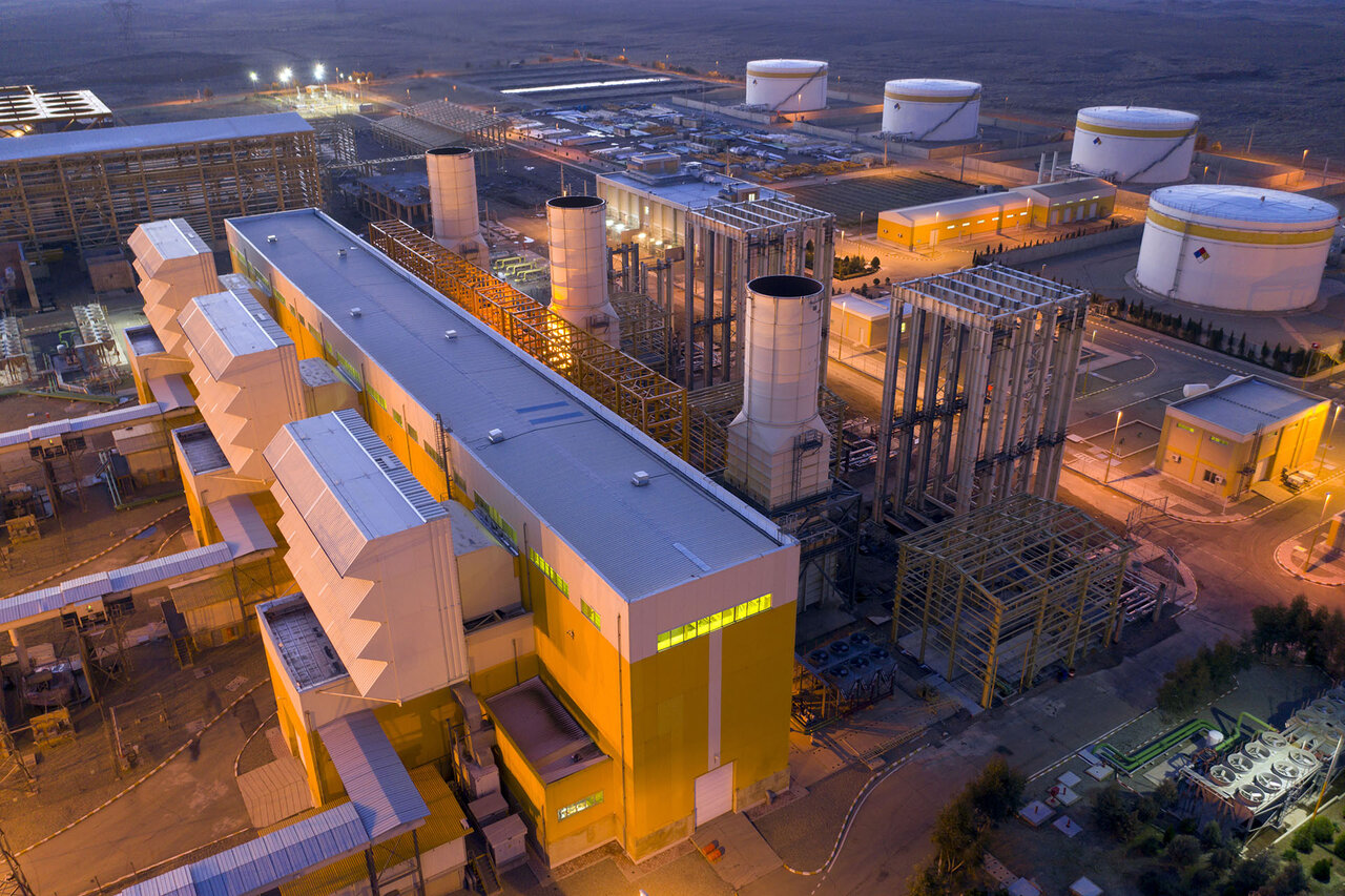 تاکید بر راهاندازی بخش بخار نیروگاه رودشور تا پیک مصرف سال ۱۴۰۳ تاکید بر راهاندازی بخش بخار نیروگاه رودشور تا پیک مصرف سال ۱۴۰۳