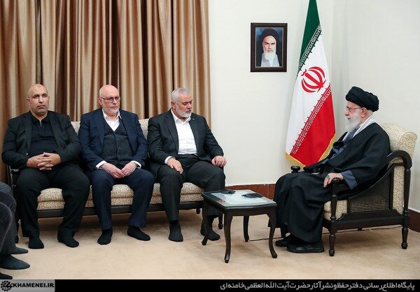 دیدار اسماعیل هنیه رئیس دفتر سیاسی حماس با رهبر انقلاب دیدار اسماعیل هنیه رئیس دفتر سیاسی حماس با رهبر انقلاب