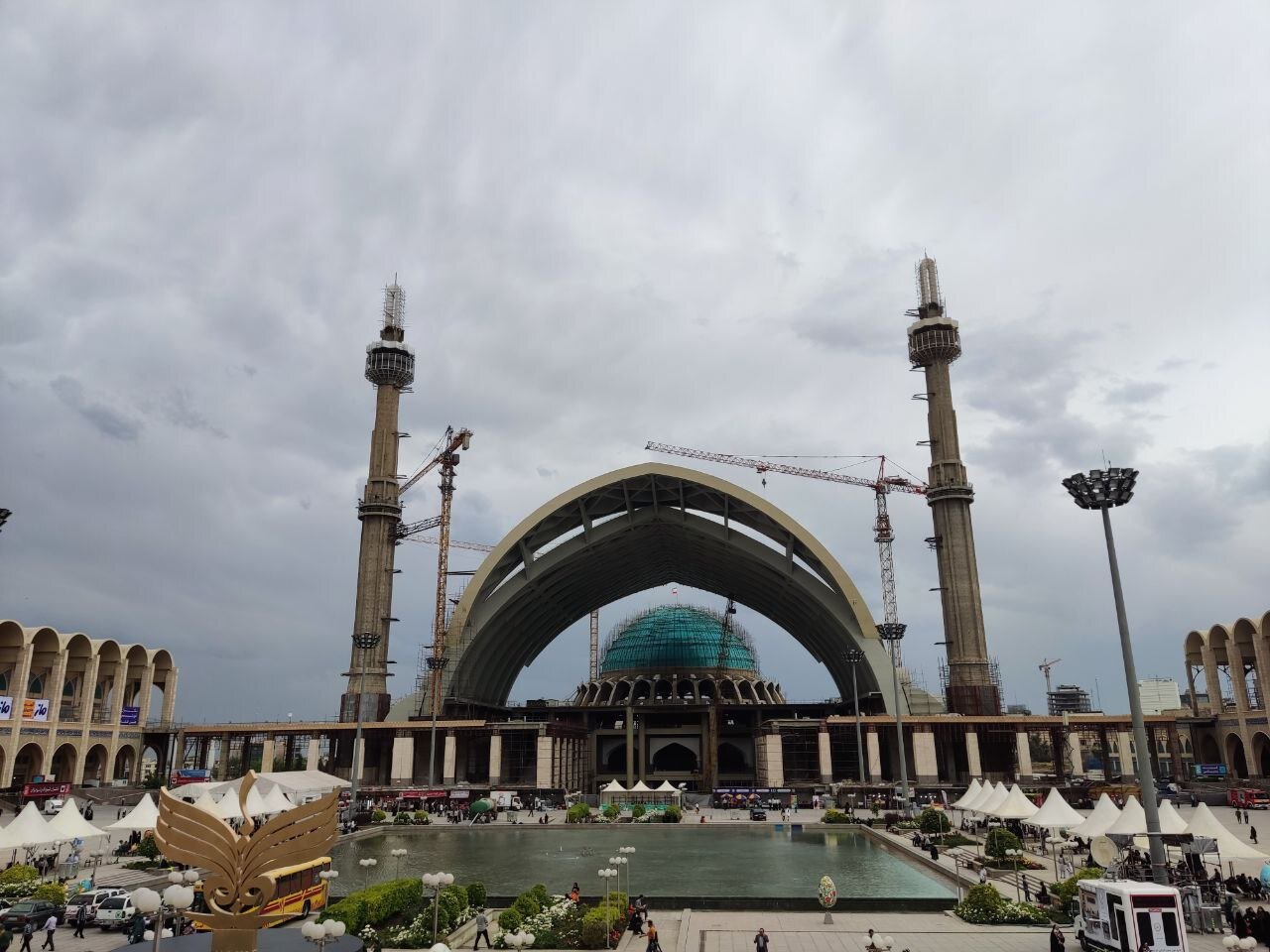 مصلا آماده میزبانی از نمایشگاه کتاب میشود مصلا آماده میزبانی از نمایشگاه کتاب میشود