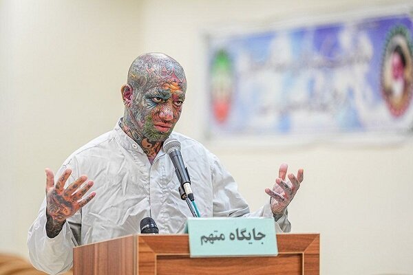 پشیمان از هنجارشکنیها و امیدوار به ساخت آهنگِ جدید پشیمان از هنجارشکنیها و امیدوار به ساخت آهنگِ جدید