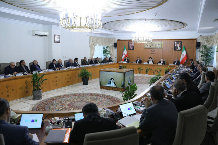 ماموریت به تیم اقتصادی دولت برای رفع موانع مالی صنایع ماموریت به تیم اقتصادی دولت برای رفع موانع مالی صنایع