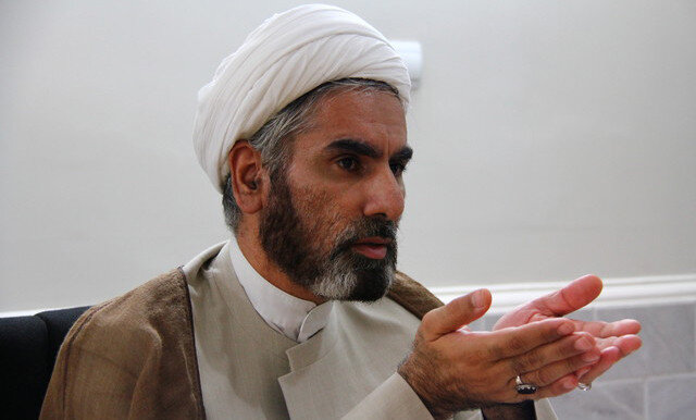 فوق طاقت یک انسان معمولی تلاش میکرد فوق طاقت یک انسان معمولی تلاش میکرد