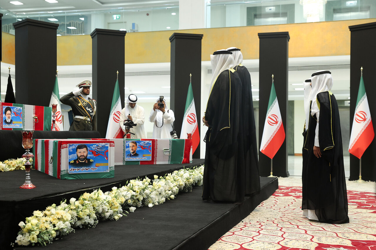 دست منامه بهسوی تهران دراز شد دست منامه بهسوی تهران دراز شد