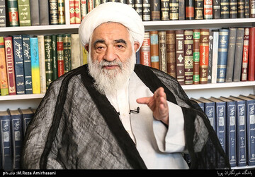 امام(ره) در جواب نوشت: «جانم فدای ملت ایران»