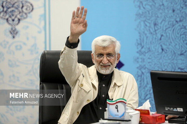 اندک اندک جمع رجال سیاسی میرسد