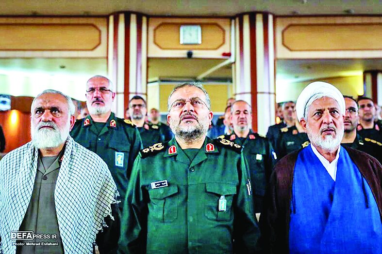 سرلشکر سلامی: جامعه جوان جامعهای قدرتمند است