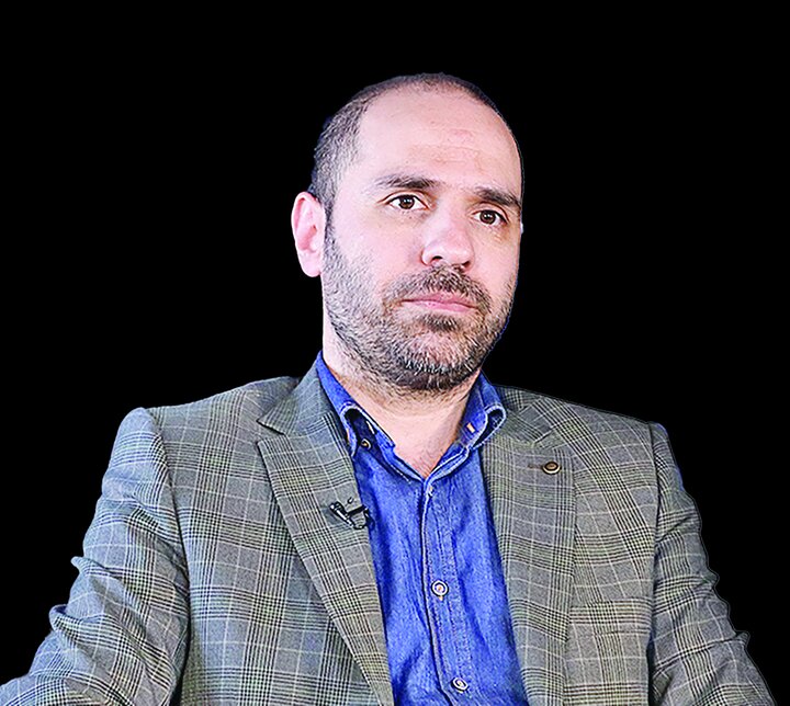 خون شما رنگینتر نیست