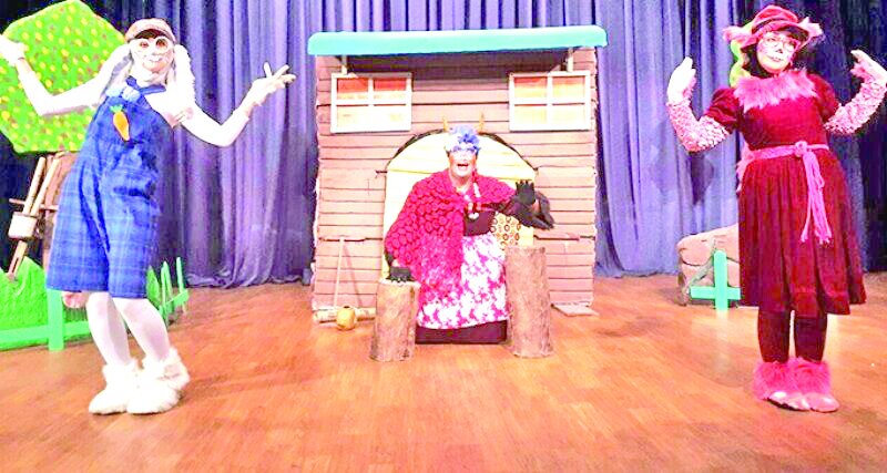 «رابینسون خرگوشه» روی صحنه میرود «رابینسون خرگوشه» روی صحنه میرود