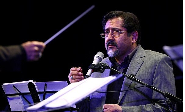 حسامالدین سراج با ارکستر ملی روی صحنه میرود حسامالدین سراج با ارکستر ملی روی صحنه میرود