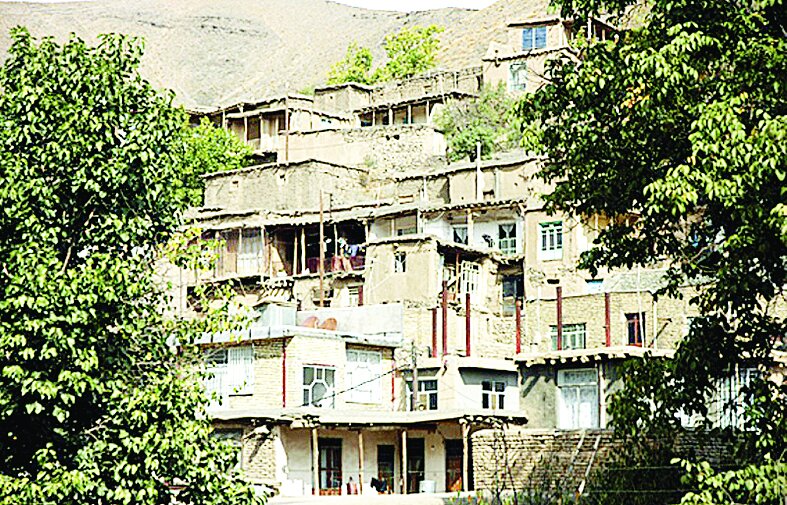 «پیوه ژن» دهکده جواهر «پیوه ژن» دهکده جواهر