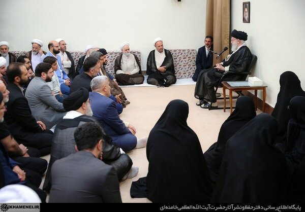 مشارکت مردم برای نظام جمهوری اسلامی، پشتوانه است مشارکت مردم برای نظام جمهوری اسلامی، پشتوانه است