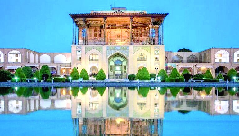 عمارت محلی برای اتراق عمارت محلی برای اتراق