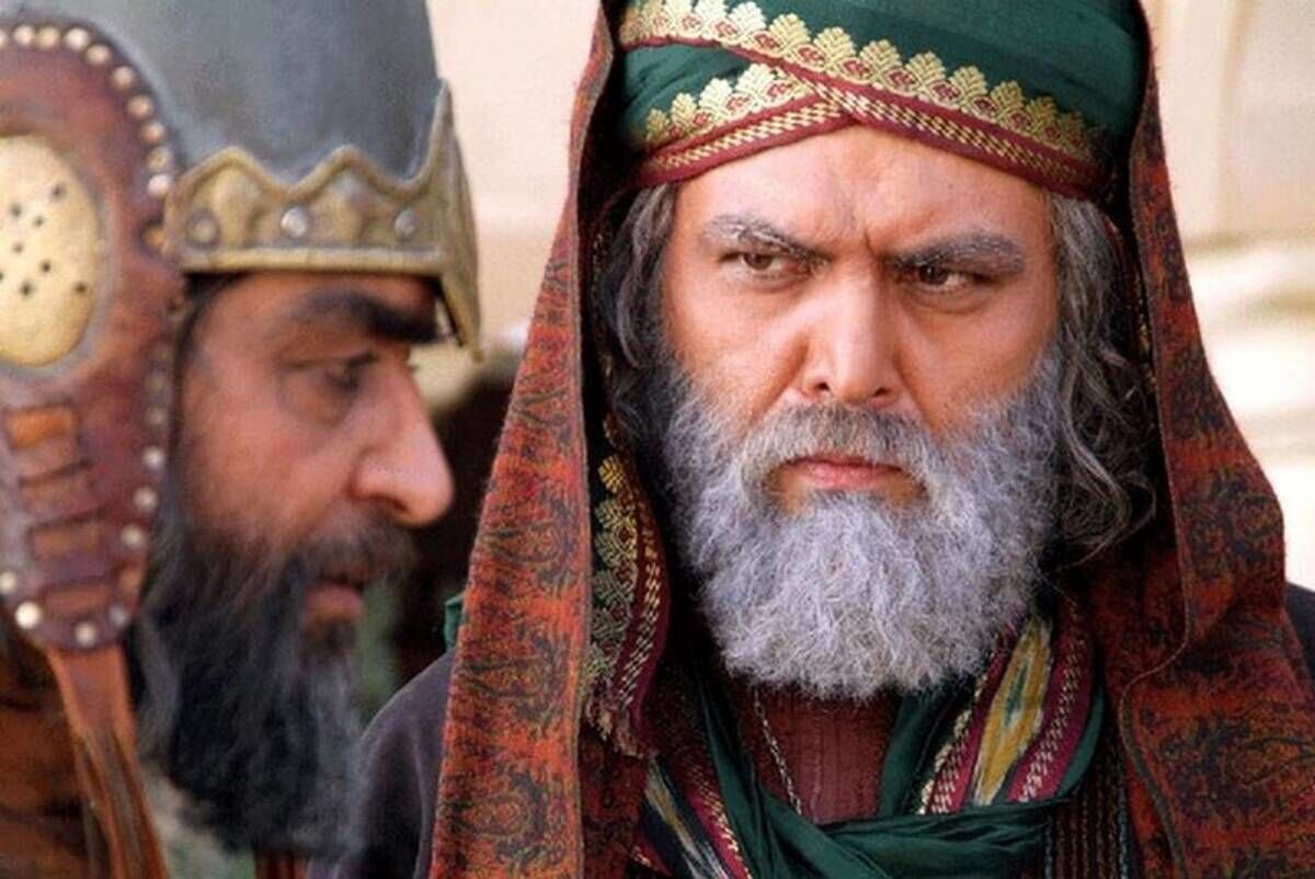 ۱۰ روز قبل از محرم شروع کردم مختارنامه دیدن ۱۰ روز قبل از محرم شروع کردم مختارنامه دیدن