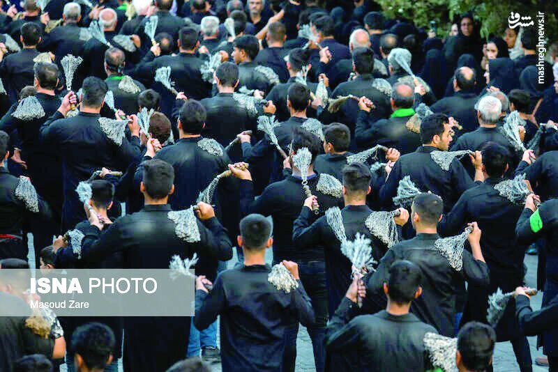 عاشورا و سیاست عاشورا و سیاست