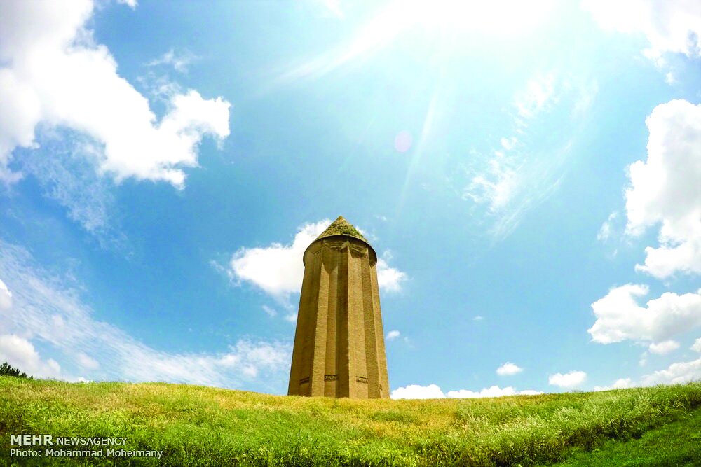 برج گنبدکاووس ( گنبد قابوس) برج گنبدکاووس ( گنبد قابوس)