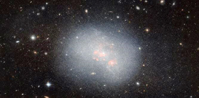 کشف ستارگان جوان در قلب یک کهکشان پیر کشف ستارگان جوان در قلب یک کهکشان پیر