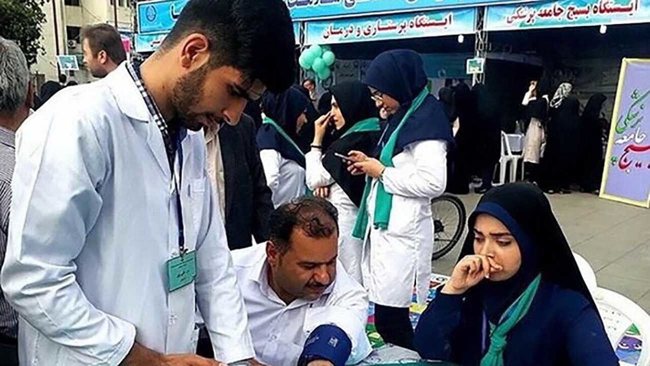 فعالیت ۳۶ داروخانه در مسیر پیادهروی اربعین حسینی فعالیت ۳۶ داروخانه در مسیر پیادهروی اربعین حسینی