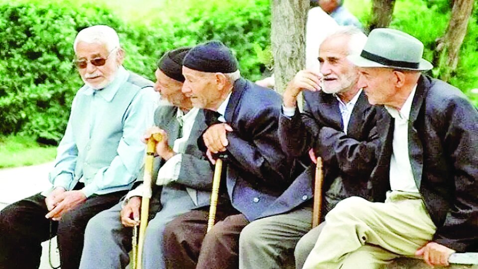 ۱۰ هزار میلیارد ریال به حساب فرهنگیان بازنشسته واریز شد ۱۰ هزار میلیارد ریال به حساب فرهنگیان بازنشسته واریز شد