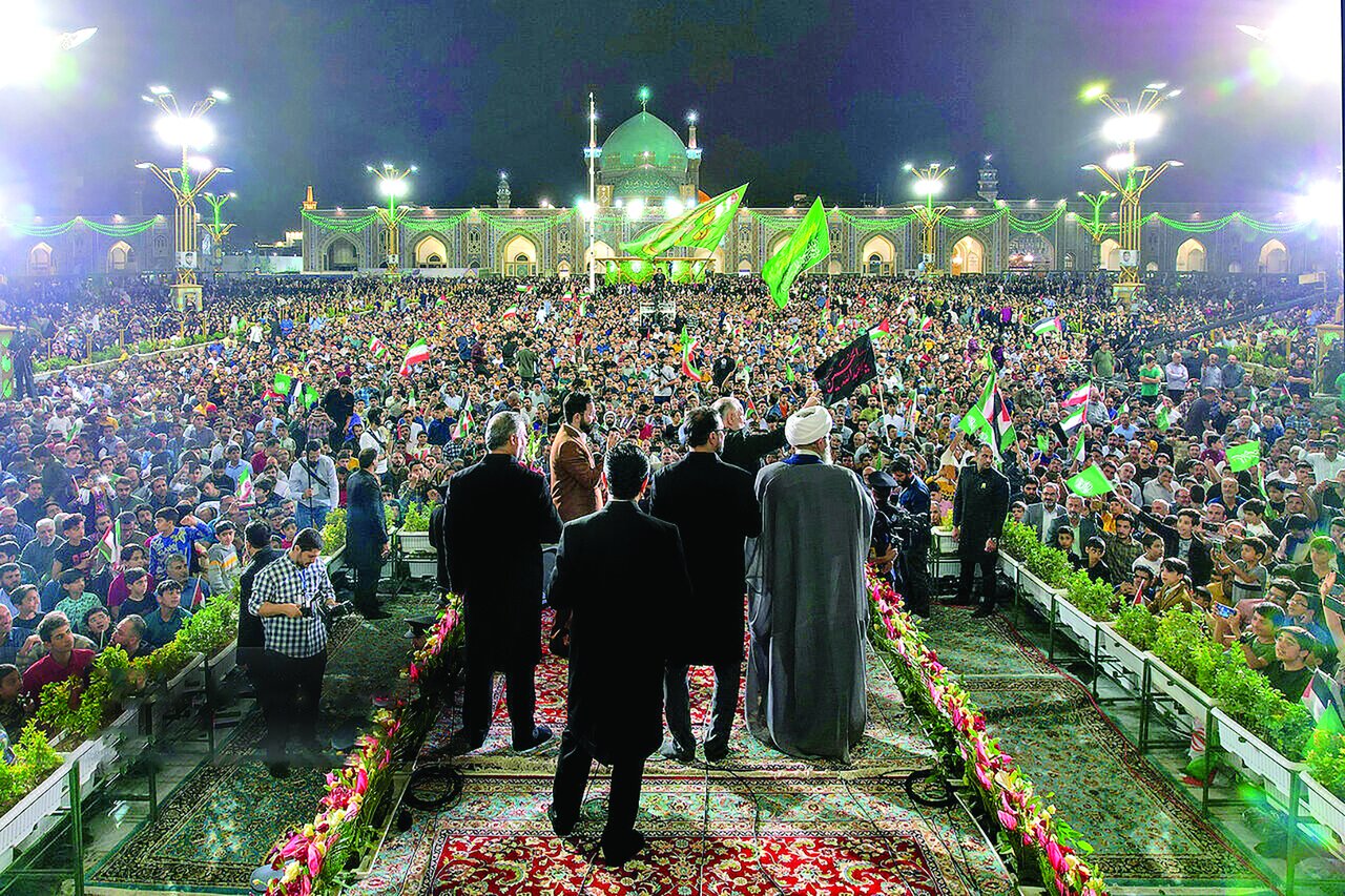 بر مدار عشق پیامبر(ص) بر مدار عشق پیامبر(ص)