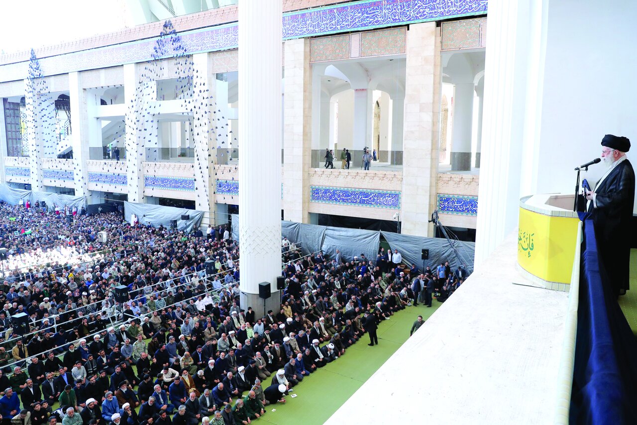 در انجام وظیفه نه تعلل میکنیم، نه شتابزده میشویم در انجام وظیفه نه تعلل میکنیم، نه شتابزده میشویم