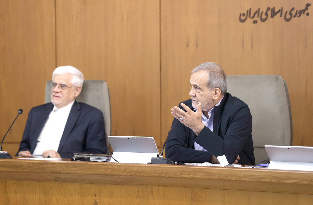 استانداران برای تحقق گفتمان وفاق ملی تلاش کنند استانداران برای تحقق گفتمان وفاق ملی تلاش کنند