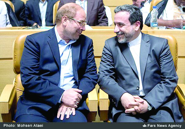 دیپلماسی در میدان دیپلماسی در میدان