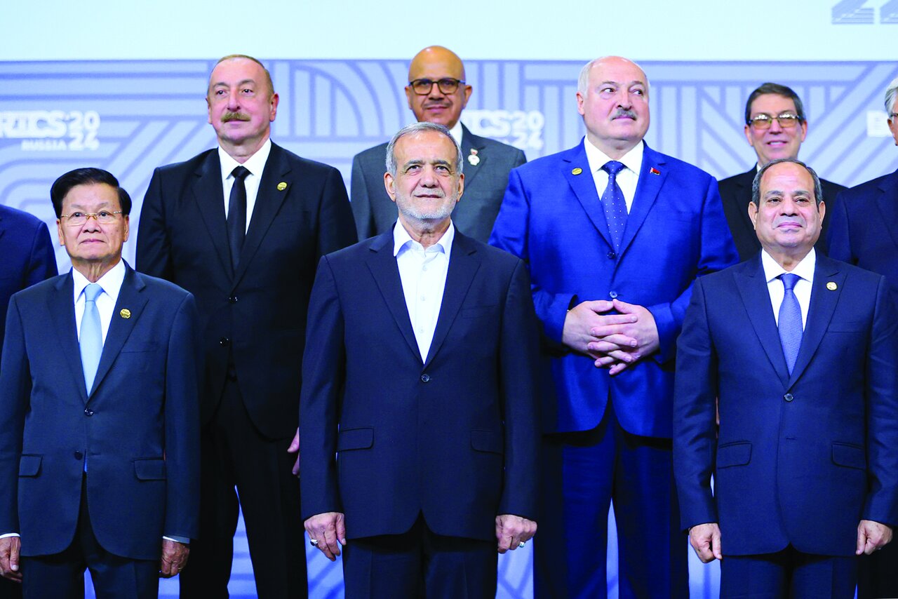 راهی برای خنثیسازی توطئههای دلاری راهی برای خنثیسازی توطئههای دلاری