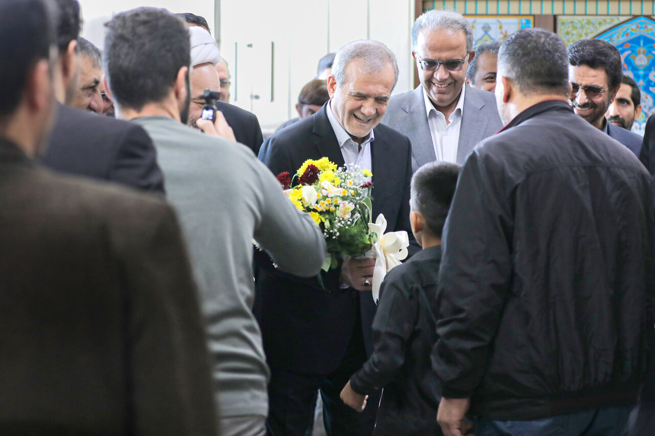 ارتباط رودر رو با مردم و پاسخ به مطالبات ارتباط رودر رو با مردم و پاسخ به مطالبات