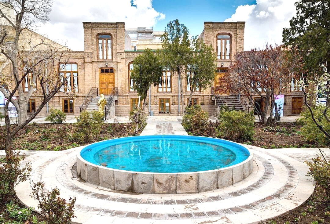 معرفی خانه پروین اعتصامی در تبریز معرفی خانه پروین اعتصامی در تبریز