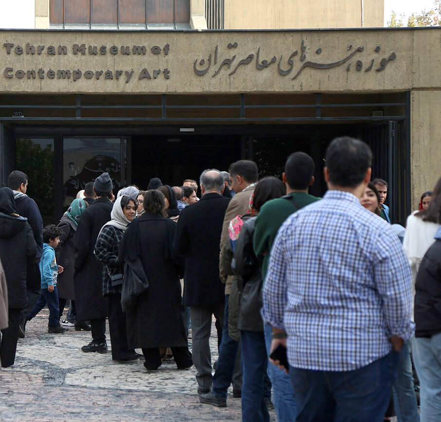 نمایشگاه چشم در چشم تا پایان آذرماه تمدید شد نمایشگاه چشم در چشم تا پایان آذرماه تمدید شد