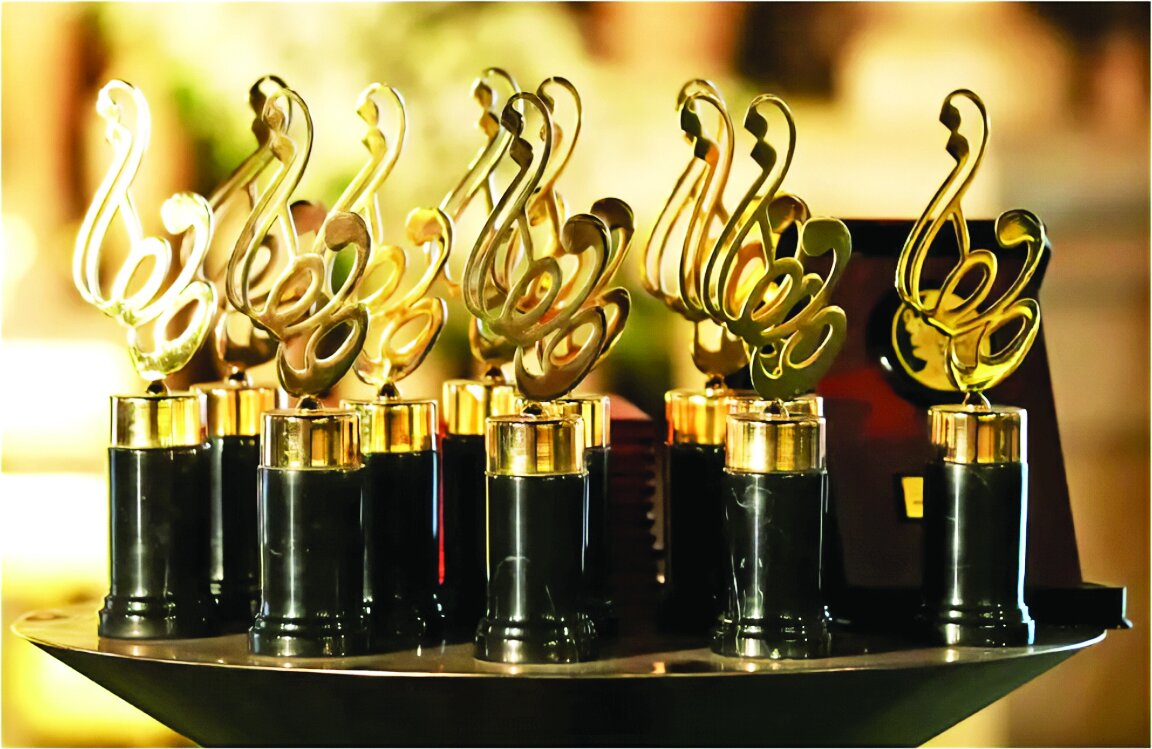 دورهمی گران سینما و شبکه نمایش خانگی دورهمی گران سینما و شبکه نمایش خانگی