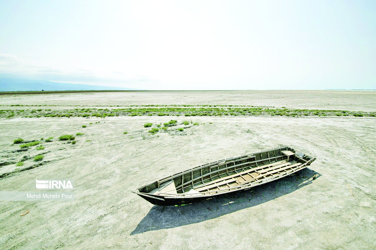 پریشان در حصار بحران پریشان در حصار بحران