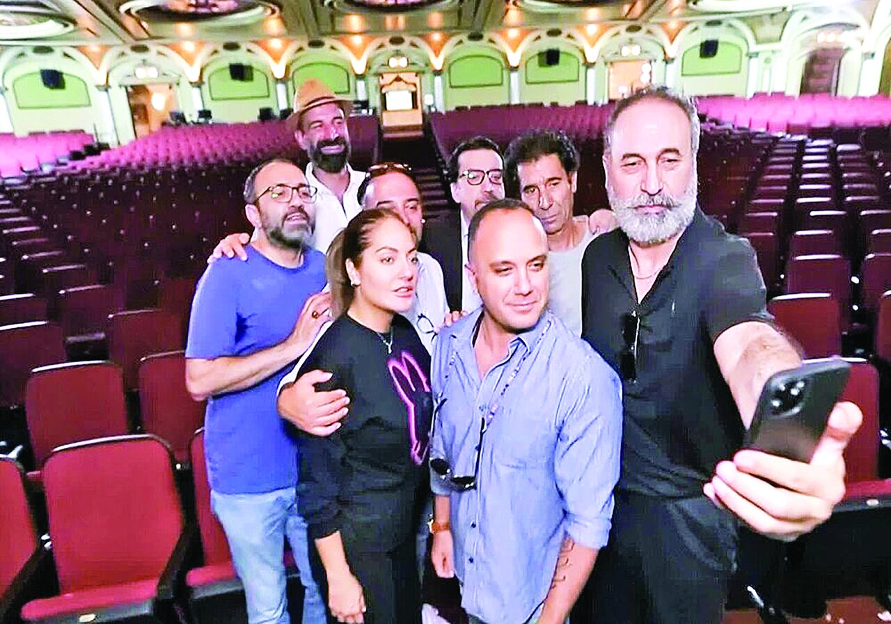 وطنفروشی و باخت ۸۰میلیونی وطنفروشی و باخت ۸۰میلیونی