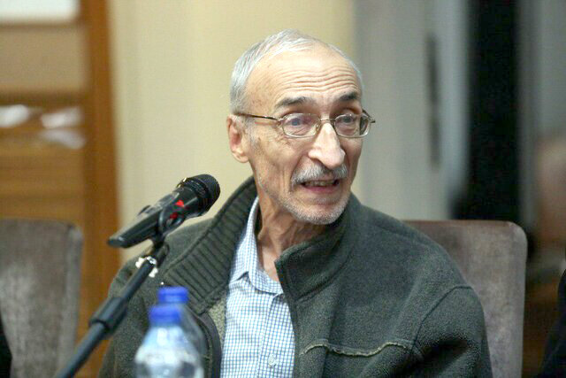 شب بزرگداشت اکبر ثبوت برگزار میشود شب بزرگداشت اکبر ثبوت برگزار میشود